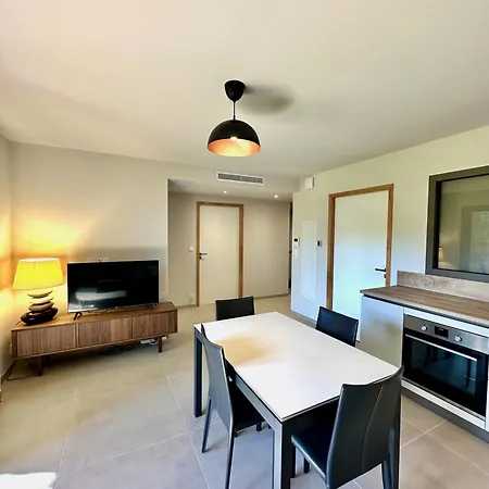 Entre Et Golf A Beauvallon Face A Saint-tropez Appartement *