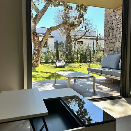 Appartement Entre Et Golf A Beauvallon Face A Saint-tropez *
