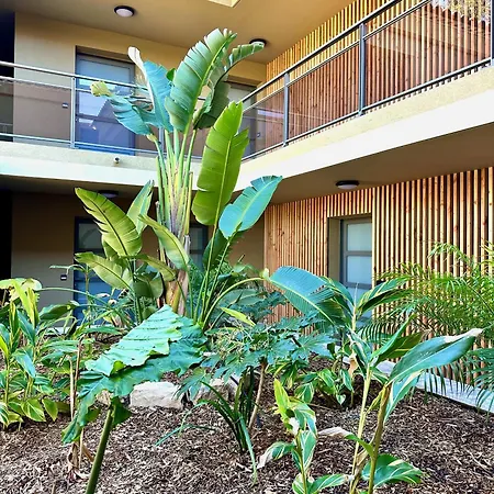 Appartement Entre Et Golf A Beauvallon Face A Saint-tropez *
